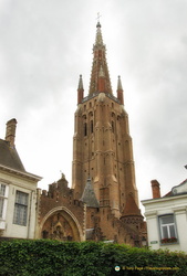Rear view of the Onze-Lieve-Vrouwekerk